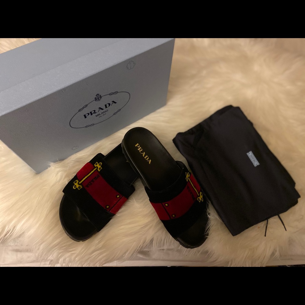 Women’s Prada slides.